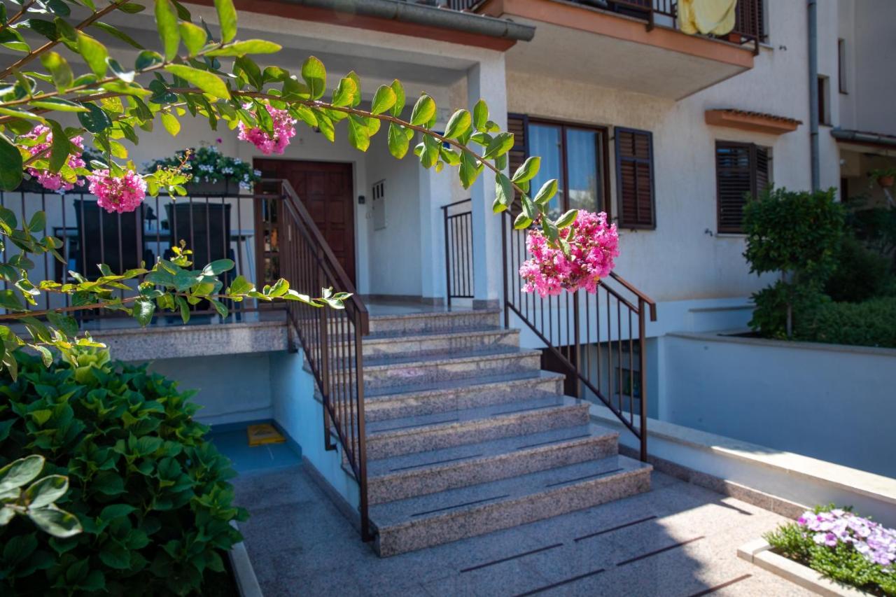 Studio Apartment Noah Rovinj Exterior photo